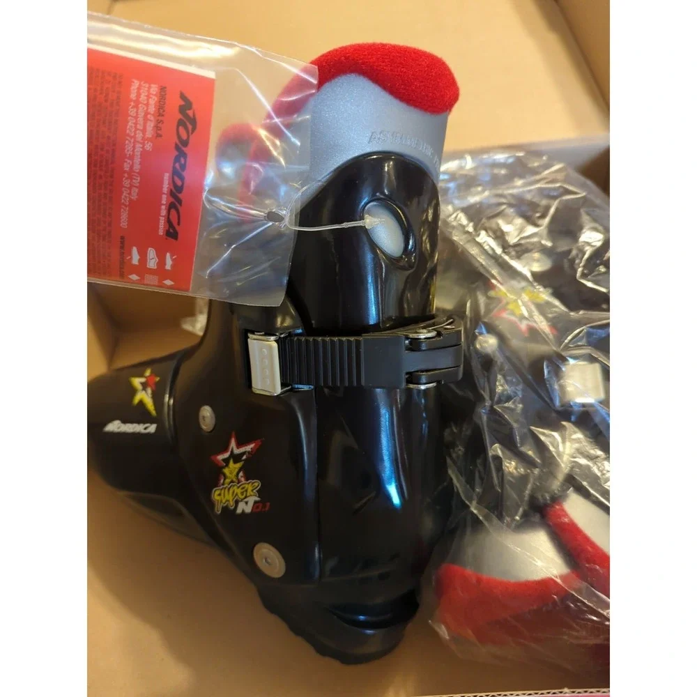NEW Nordica Super‎ N01 L KIDS/BOYS/GIRLS US 3.5 Youth Ski Boots 215
